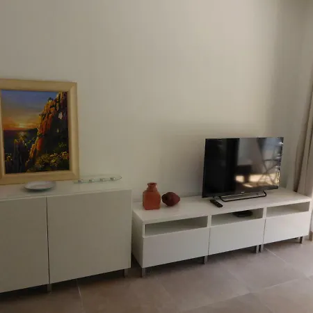 Lucienne Bandol, T2, 4 Etoiles Avec Garage, Calanques Holiday home