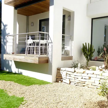 Holiday home Lucienne Bandol, T2, 4 Etoiles Avec Garage, Calanques
