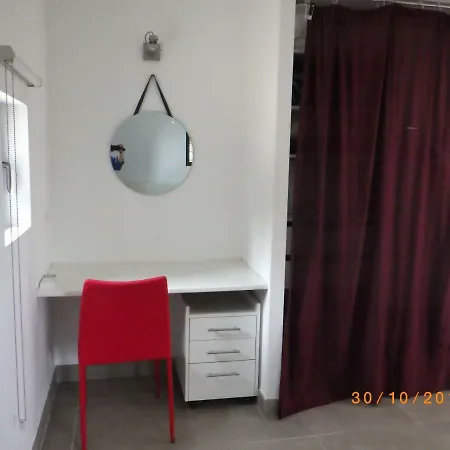 Lucienne Bandol, T2, 4 Etoiles Avec Garage, Calanques